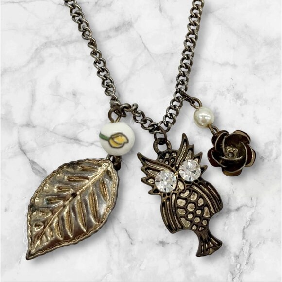 VTG Gold Tone Owl, leaf & Rose Charms Necklace & Chain Rhinestone Eyes 12" W/box - Picture 8 of 10